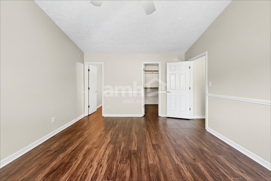 Building Photo - 13227 Summerwood Ln