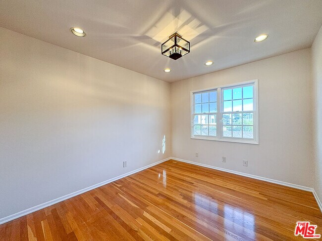 Building Photo - 2445 22nd St