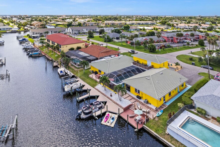 Building Photo - 1019 SE 40th St