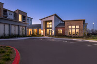 Building Photo - The Stella