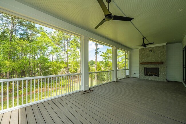 screened in porch (main) - 3584 Henrietta Hartford Rd