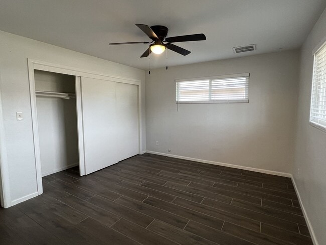 Building Photo - Beautifully Renovated 3 Bed 2 Bath on 17th Av South of Northern