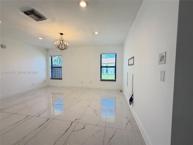 Building Photo - 20888 Sugarloaf Ln