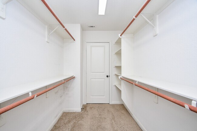 Building Photo - 8215 Bonaire St