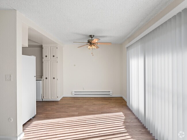 2x2 - Foothills Apartments