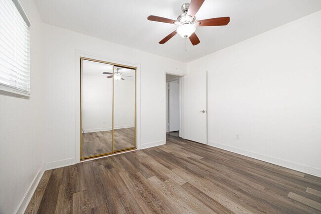 Building Photo - 4284 Schoolridge Ln