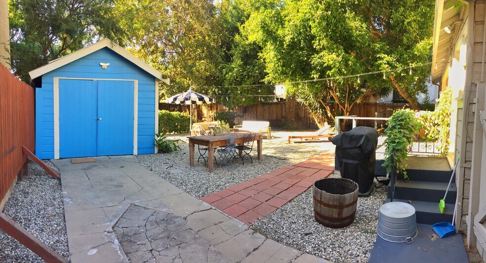 Back Yard - 849 N West Knoll Dr