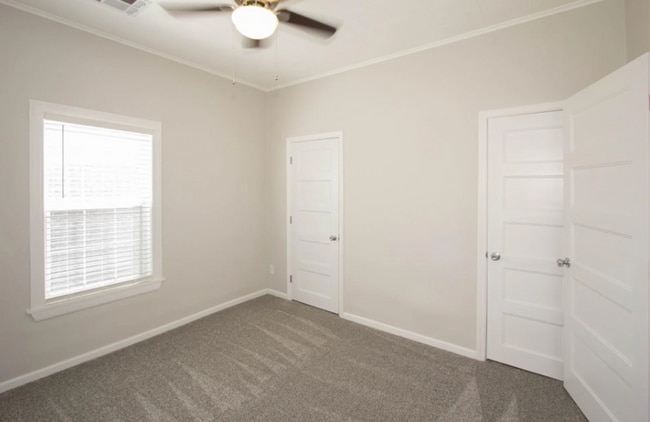 Building Photo - 3 Bed, 2 Bath in Claremore- Available Now!
