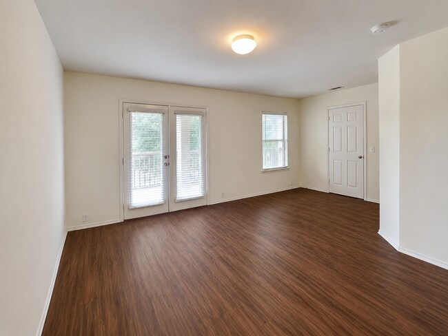 Building Photo - 10661 Traymore Dr