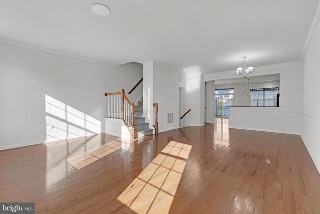 Building Photo - 22554 Cambridgeport Square