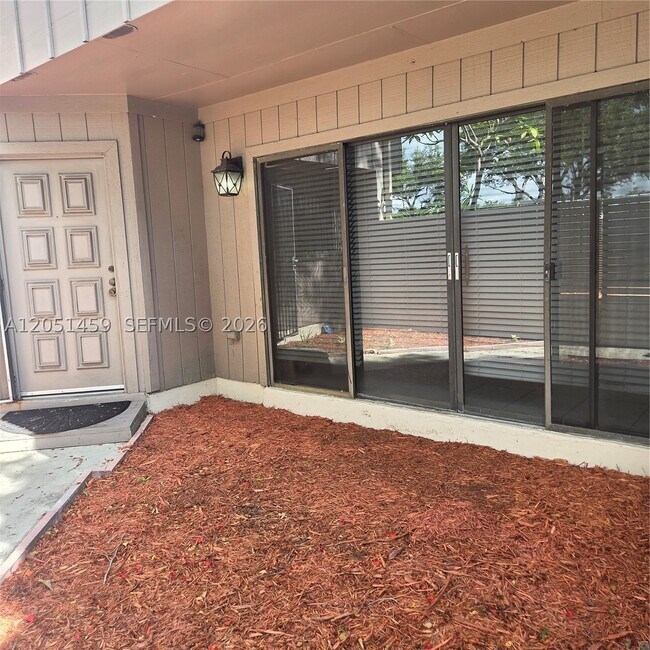 Building Photo - 7412 SW 105th Pl