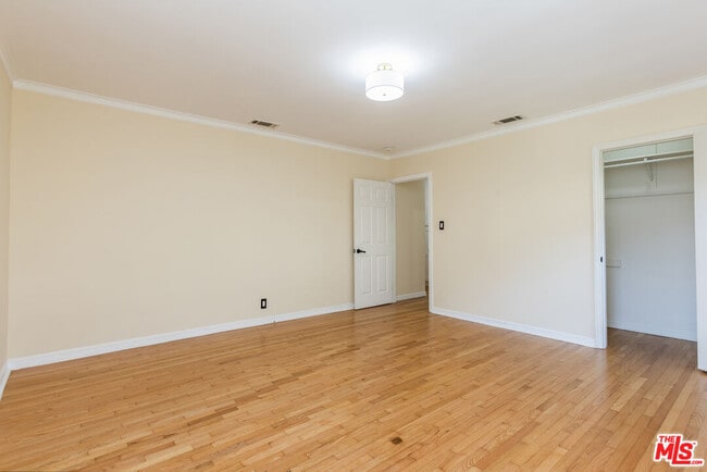 Building Photo - 1976 S Preuss Rd