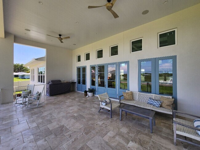 Building Photo - Fully Furnished 3 Bedroom, 3.5 Bath Home with Stunning Intracoastal Views