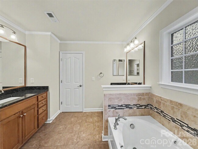 Building Photo - 9403 Segundo Ln