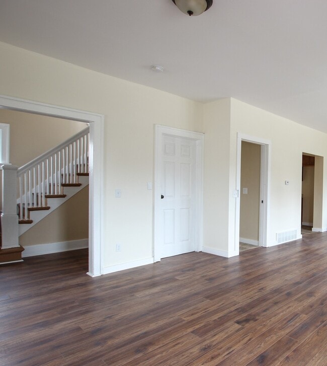 Building Photo - 1163 4th St