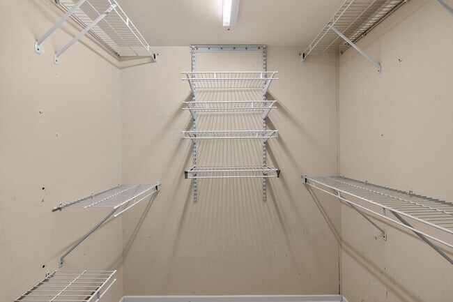Building Photo - Penn Quarter 1BR Condo with Balcony, Garage Parking, Storage, Concierge, and Rooftop Deck.