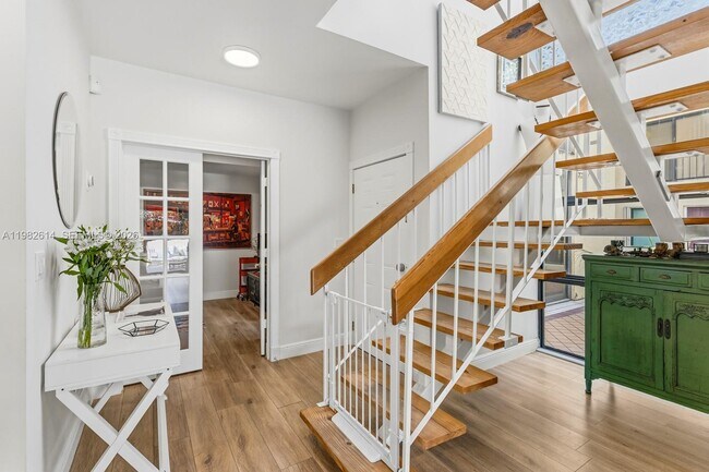 Building Photo - 2400 Brickell Ave