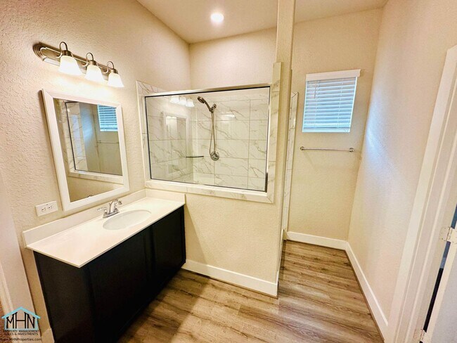 Building Photo - Welcome Home to Modern Elegance in Copper Branch!