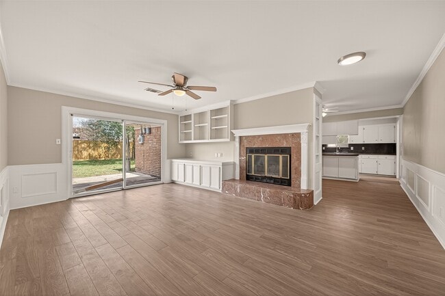 Building Photo - 9502 Skyline Dr