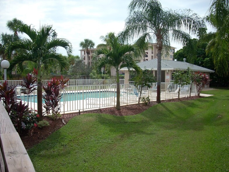 Community Pool - 232 Pebble Beach Blvd