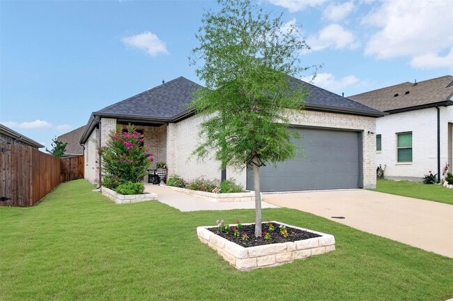Building Photo - 204 Mountain Meadow Ln