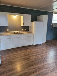 Building Photo - 20272 Forest Woods Ln