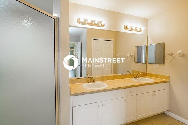 Building Photo - 3 Bedroom Pet-Friendly Home in cape coral, FL with Main Street Renewal