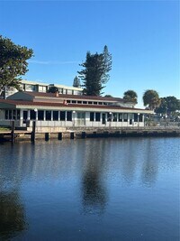 Building Photo - 2761 Taft St