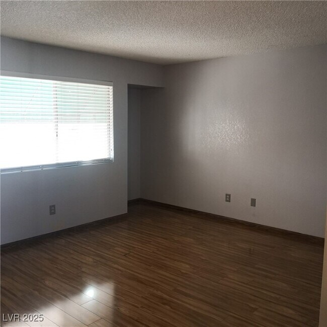 Building Photo - 6750 Del Rey Ave