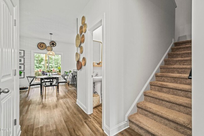 Building Photo - 947 Weatherby Ln