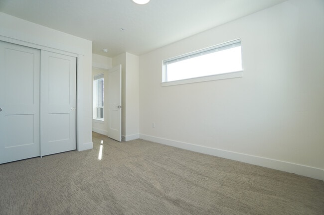 Building Photo - 4629 N Iota Ln