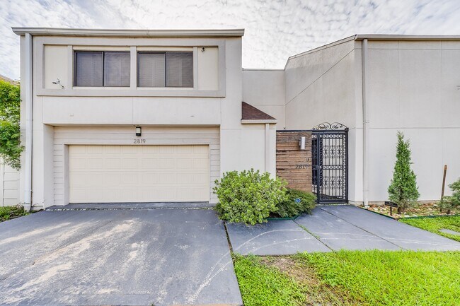 Primary Photo - 2819 Bering Dr