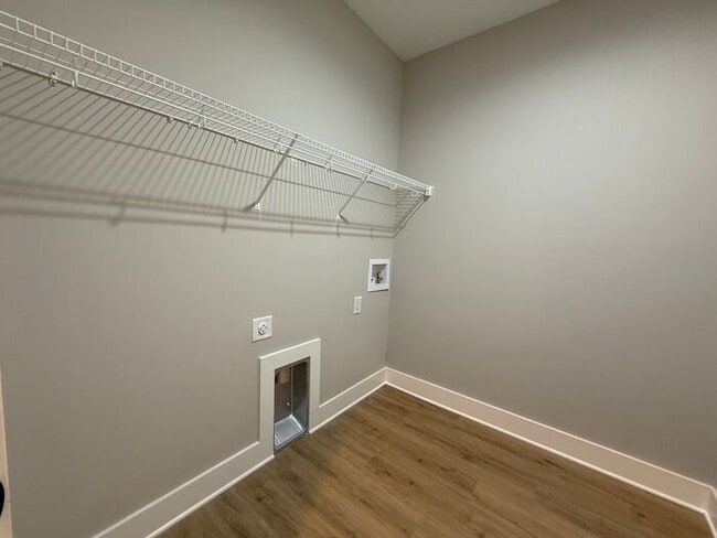 Building Photo - Beautiful New Construction in Booming Old Hickory