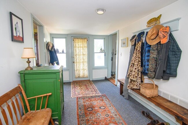 Building Photo - 23613 Front St