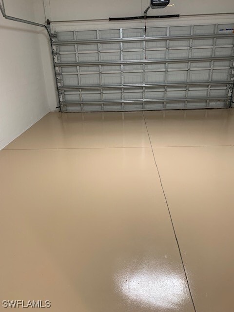 Building Photo - 9236 Glenforest Dr