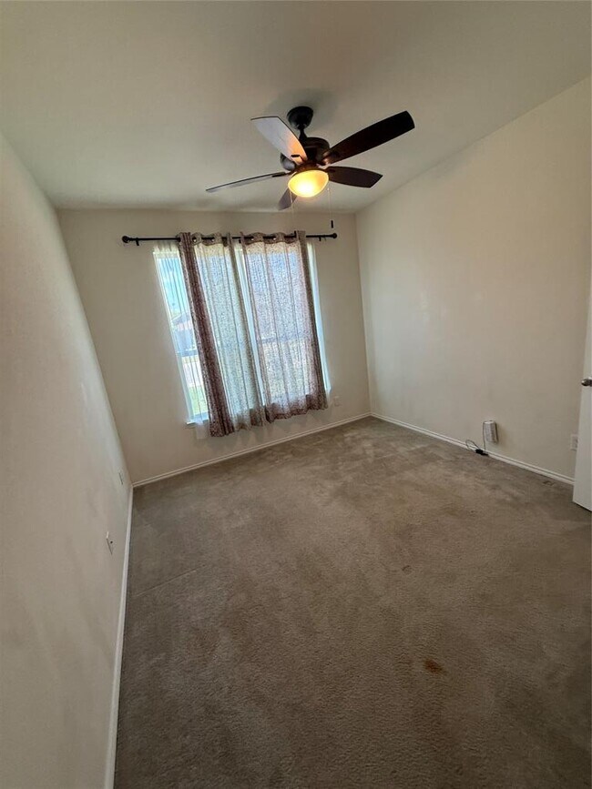 Building Photo - 16602 Brogan Ln