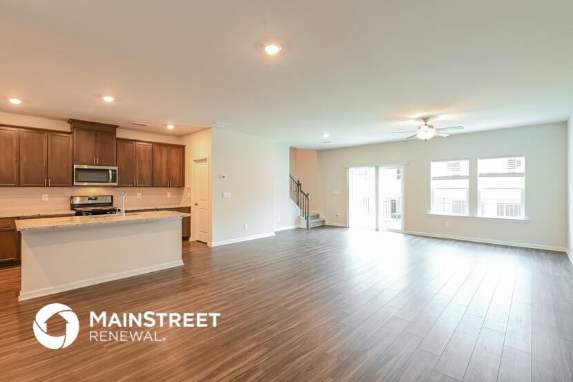 Building Photo - 1327 Sunny Lk Dr