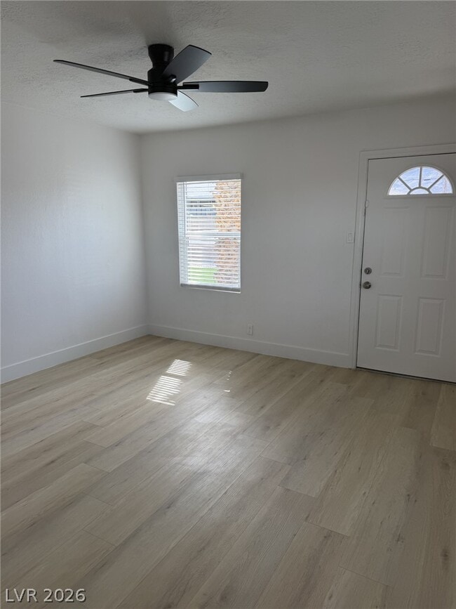 Building Photo - 254 W Basic Rd