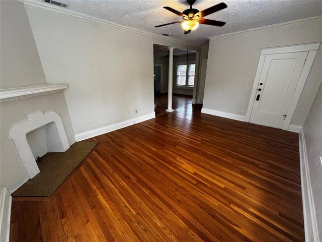 Building Photo - 4932 Victor St