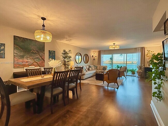 Building Photo - 605 Ives Dairy Rd