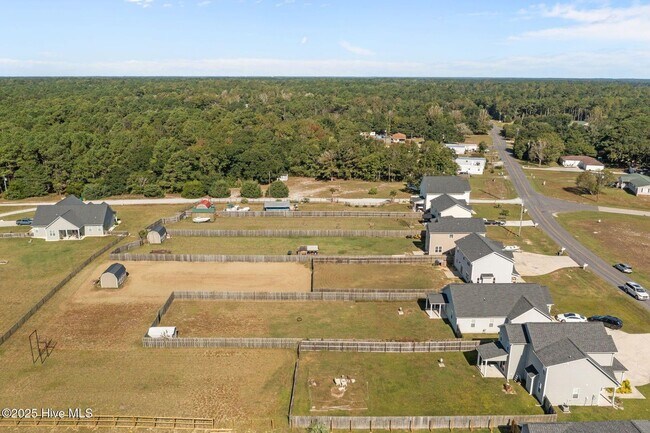 Building Photo - 216 Shell Rock Landing Rd