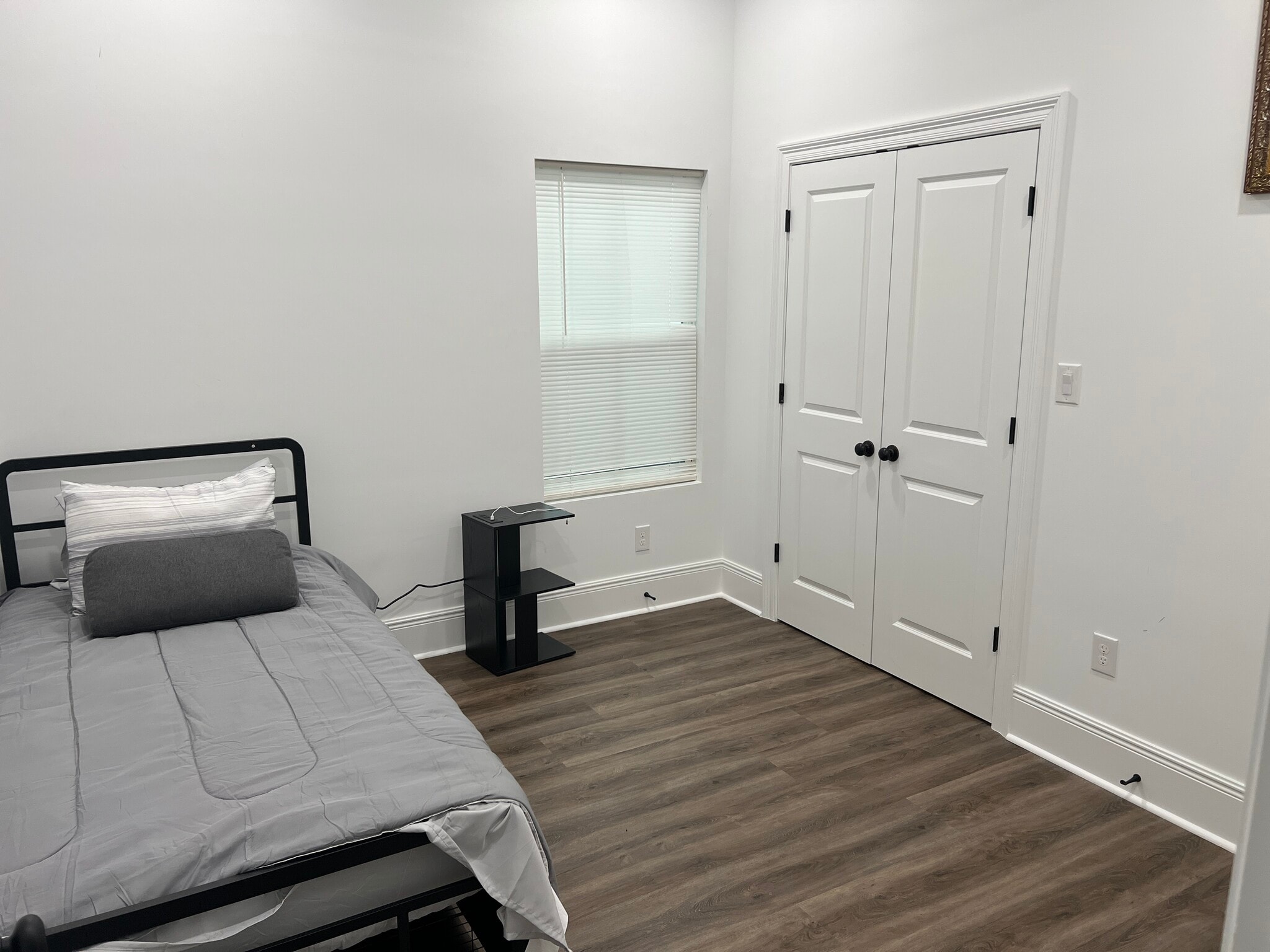 Building Photo - 3513 Saint Anthony Ave