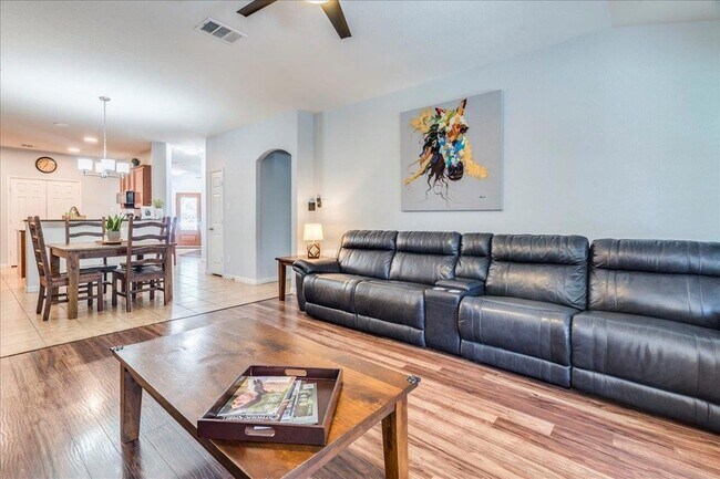 Building Photo - 2532 Ericanna Ln