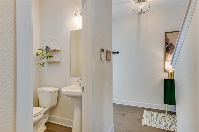 Building Photo - 8607 McKamy Dr