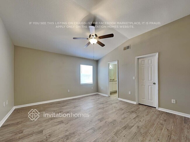 Building Photo - 3633 Amber Ln