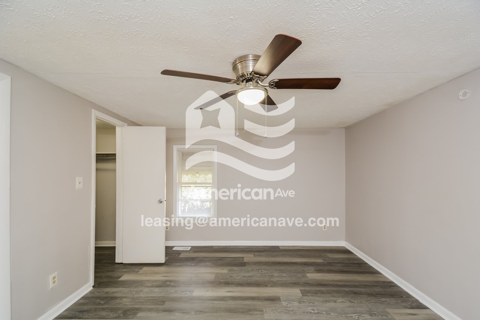 Building Photo - 1915 Armstrong St