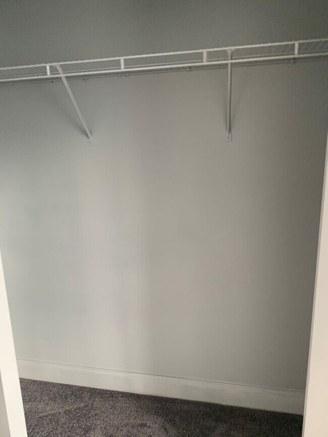 Building Photo - Lovely Eastside Townhome Condo Near Vet School- 3BR/3BATH!