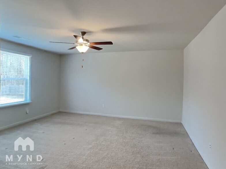 Building Photo - 71 Dew Drop Ln