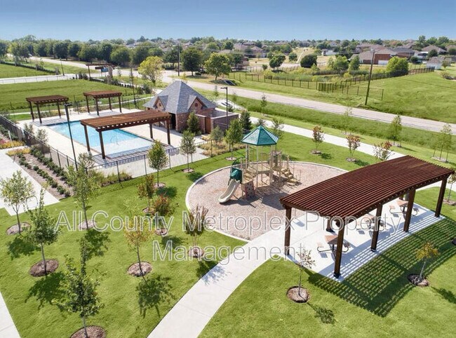 Building Photo - 7803 Norway Mews
