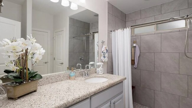 Building Photo - Family Ready Elegant Home in Mission!